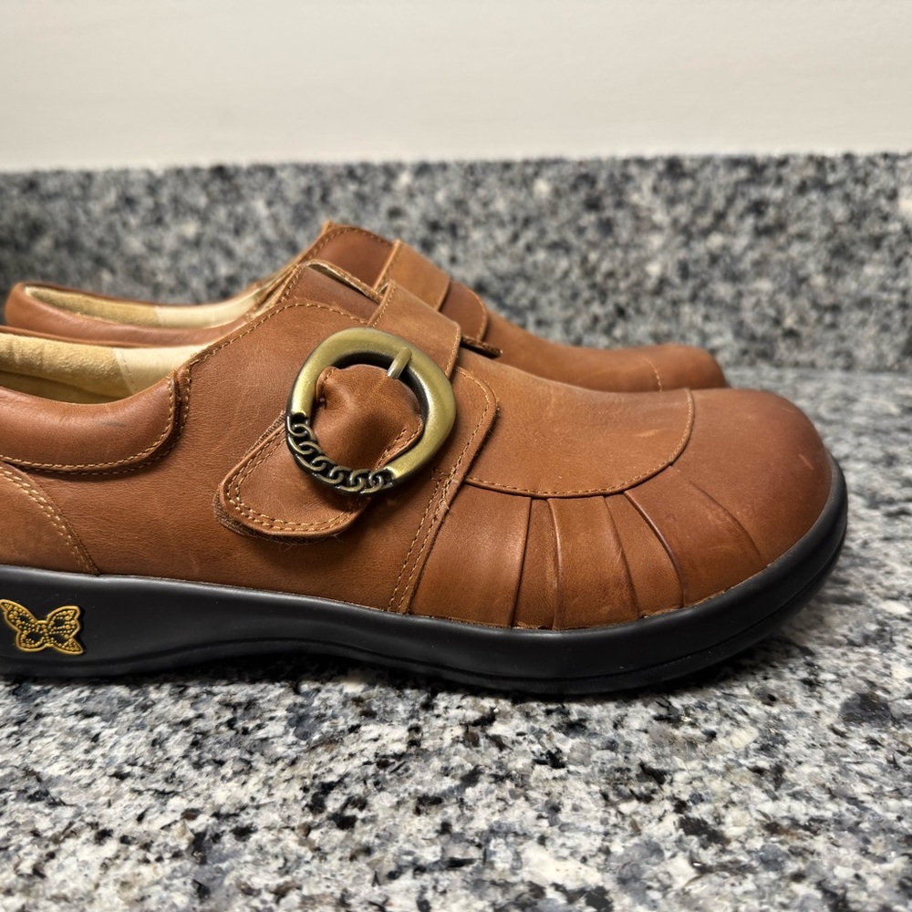 Alegria Women's Brown Leather Shoes